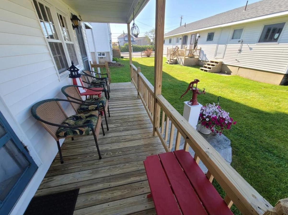 Moody'S Motel And Cottages Wells Exterior photo
