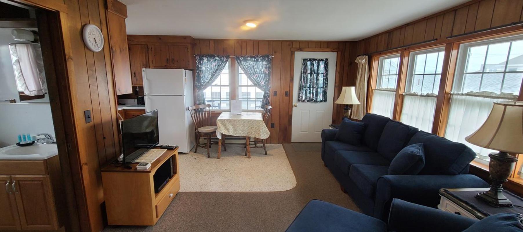 Moody'S Motel And Cottages Wells Room photo
